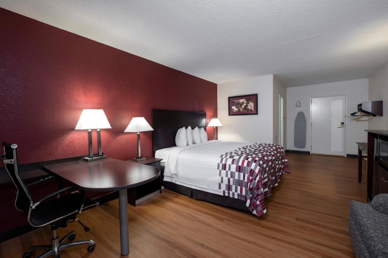 Red Roof Inn Warrenton Exterior photo